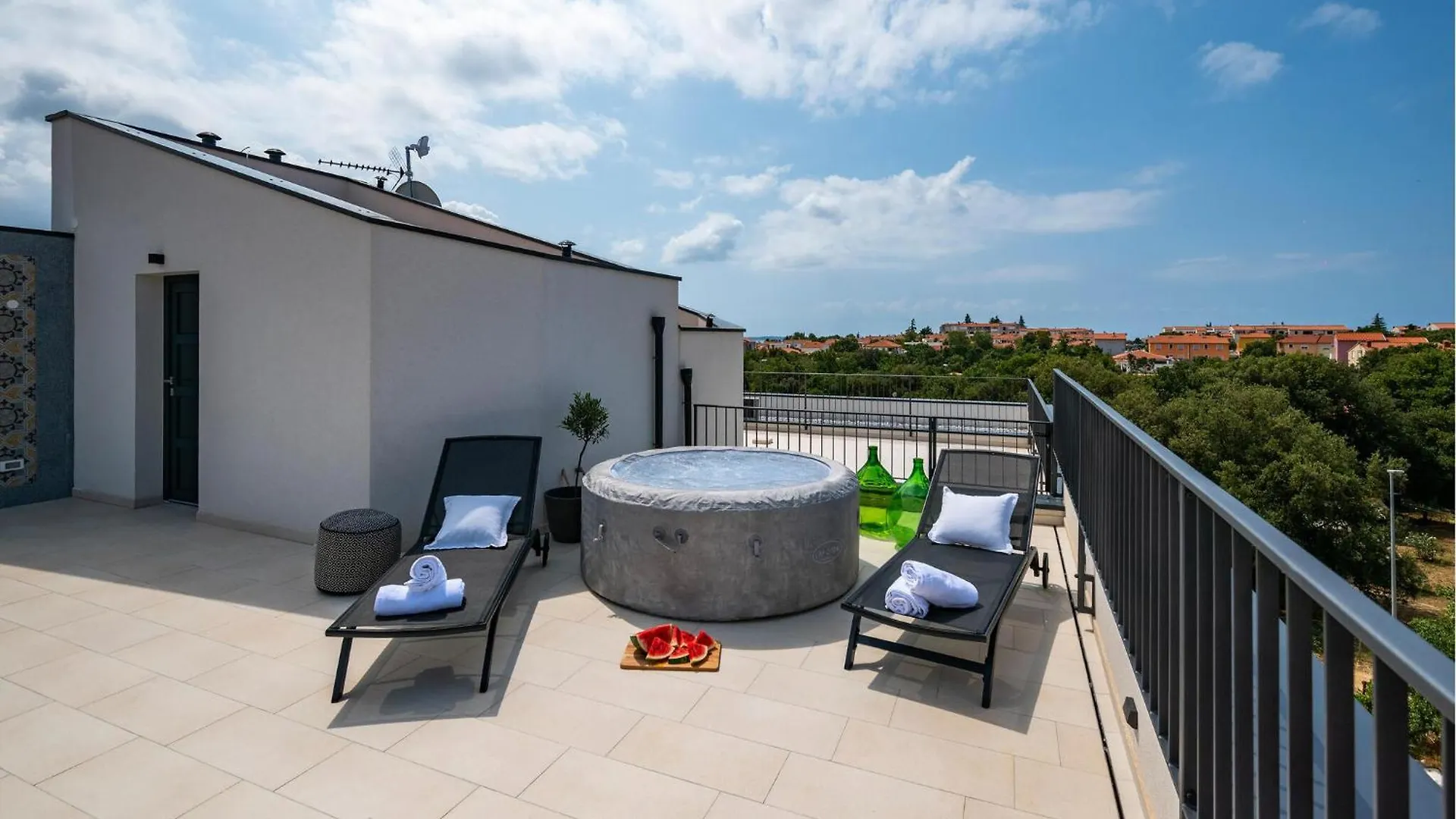 Cozy Apartment In Vodnjan With Jacuzzi バーバリガ クロアチア